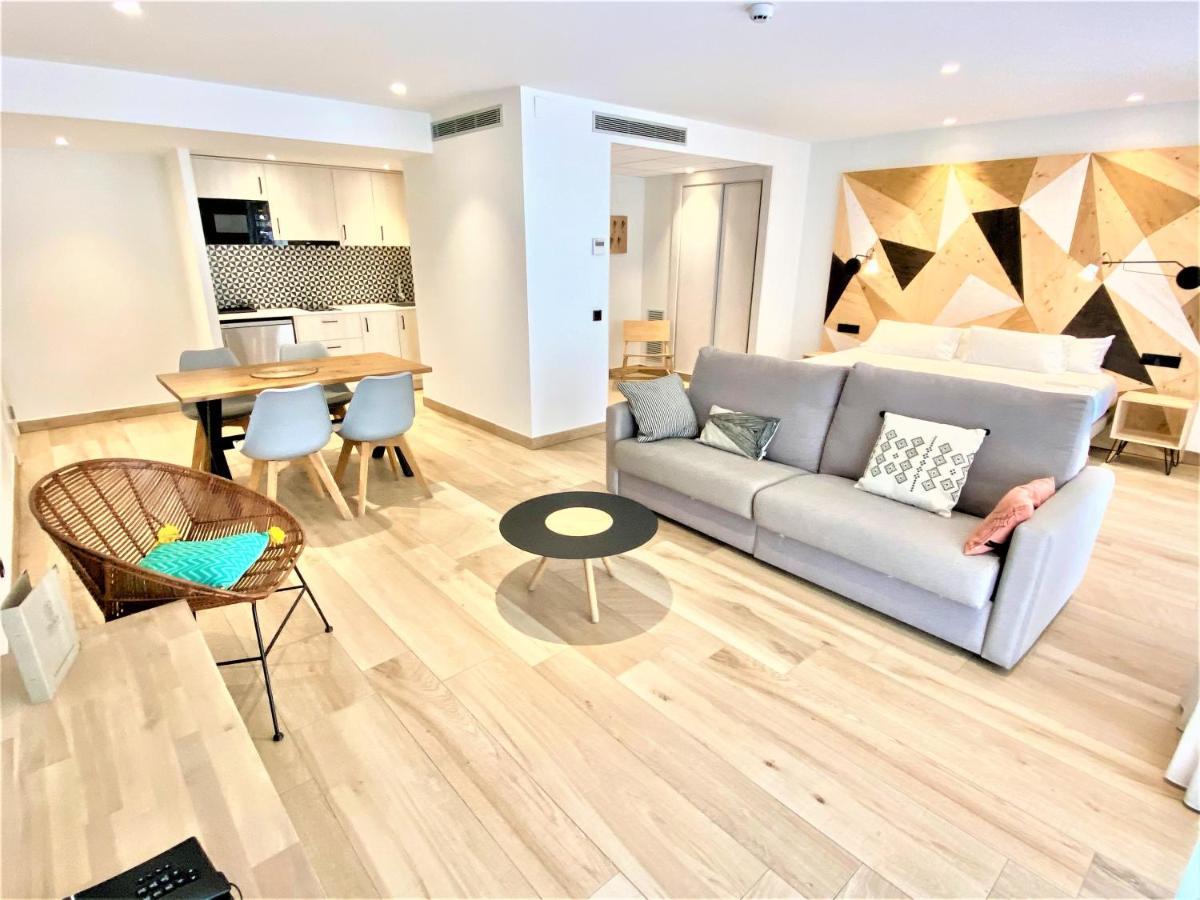 Apartahotel Dos Rios アインサ エクステリア 写真