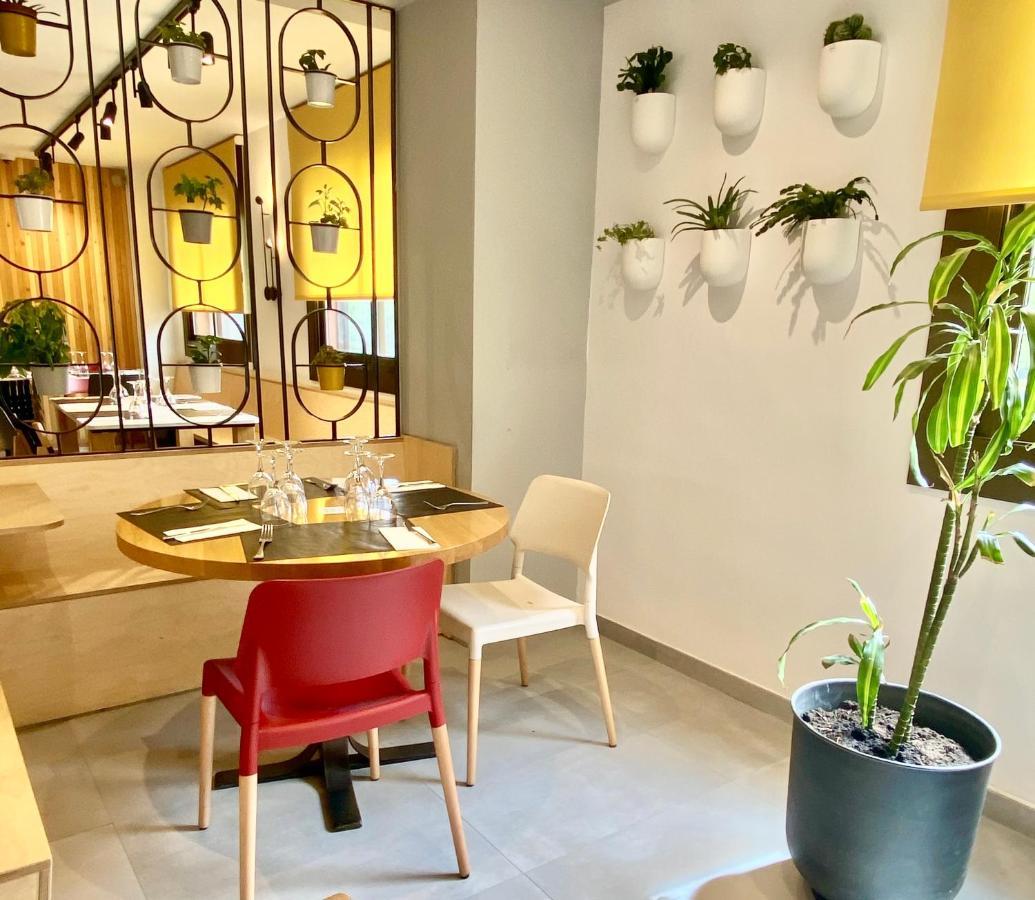 Apartahotel Dos Rios アインサ エクステリア 写真
