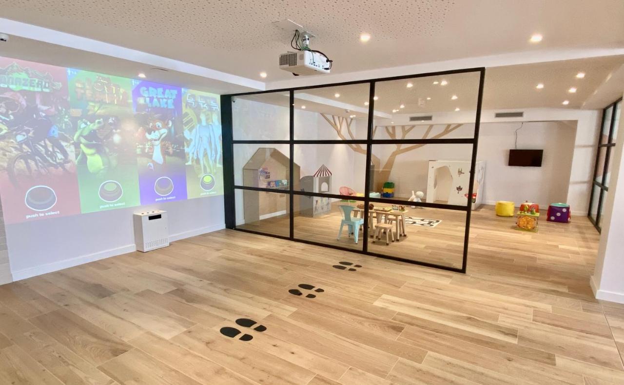 Apartahotel Dos Rios アインサ エクステリア 写真